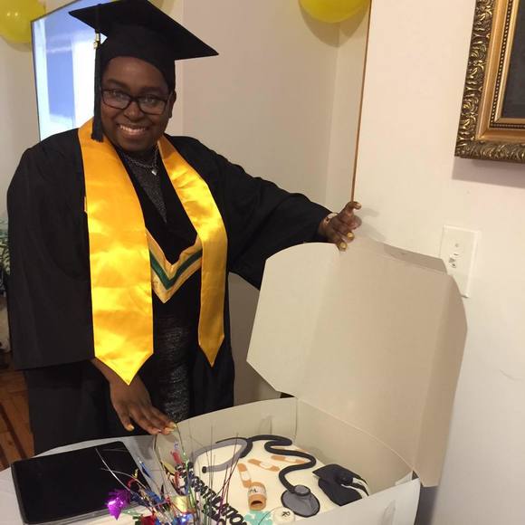 Meet your Posher, Simone - Picture 1 of 1